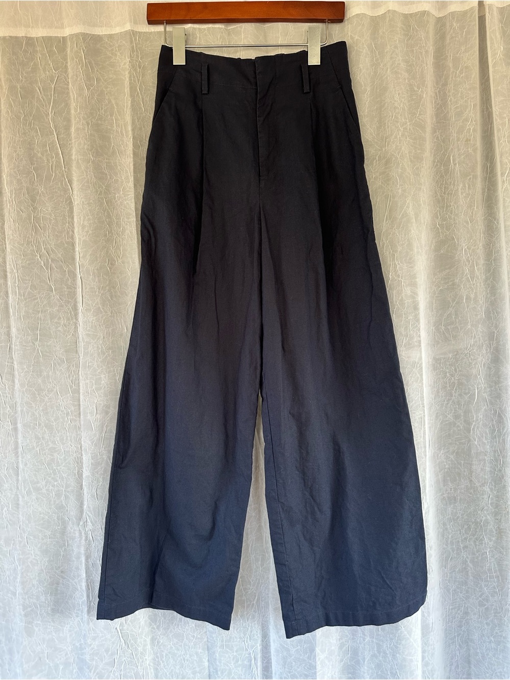 Uniqlo 2017- wide leg cotton-linen pants